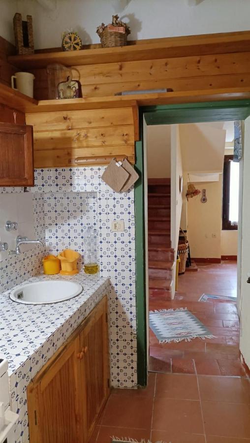 Отель Casa Bomboniera Эриче Экстерьер фото
